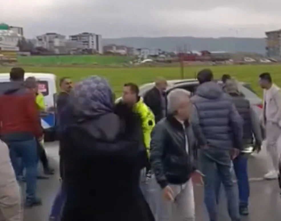 Mehmet Şimşek memleketinde yuhalandı