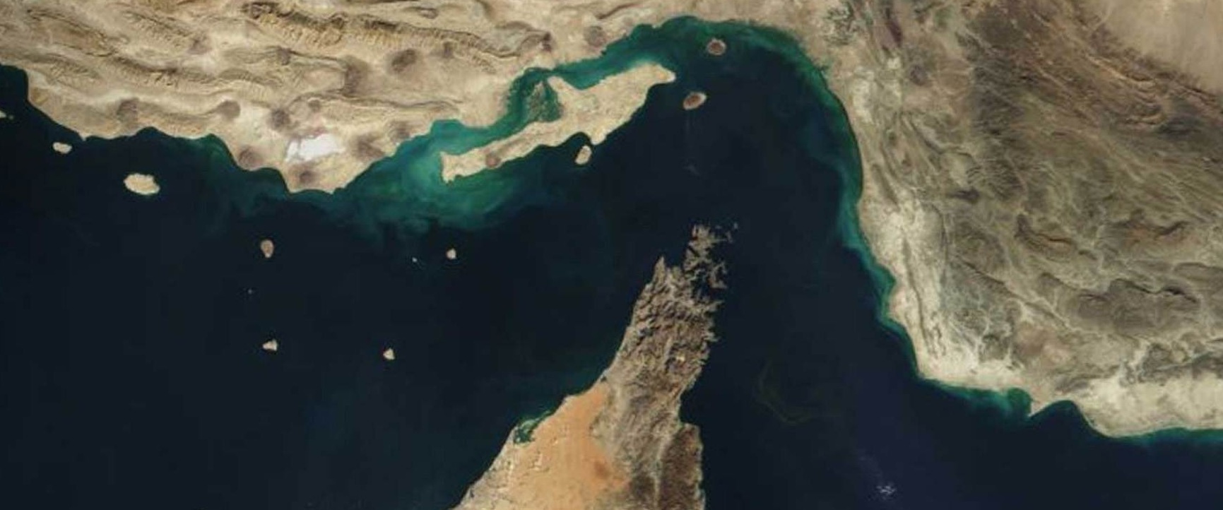 CENTCOM: Ambargoyu delmeye çalışan 27 gemi durduruldu