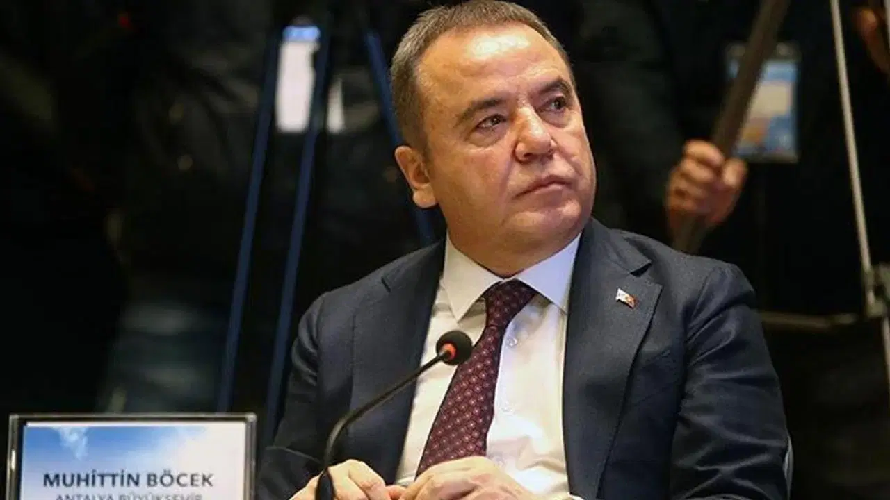 Muhittin Böcek ile ailesinin mal varlığına el konuldu