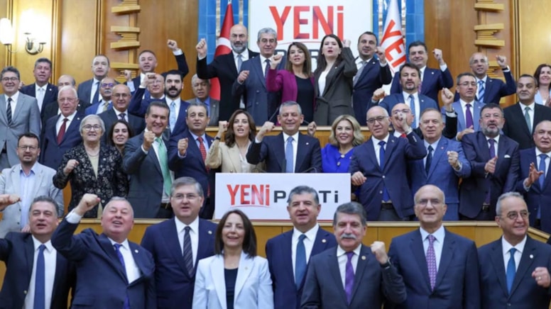 YENİ Parti milletvekillerinden Özel’e destek açıklaması